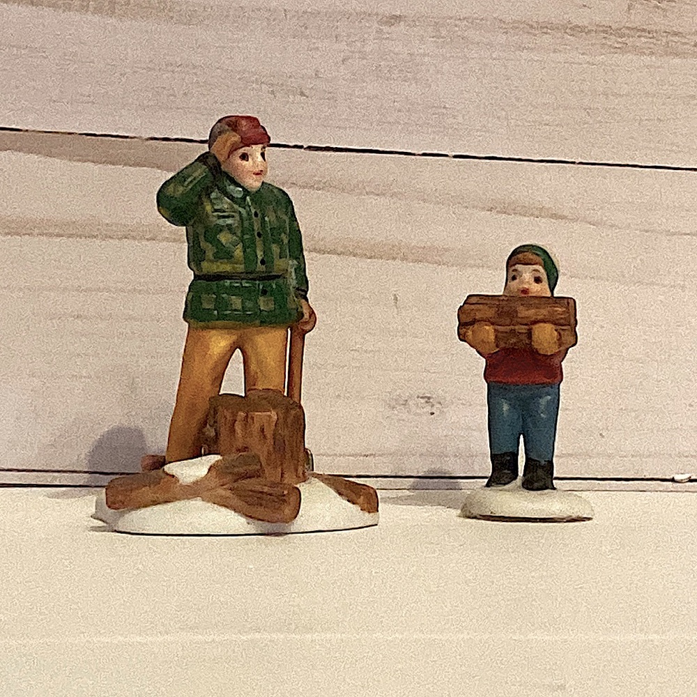 DEPARTMENT 56 - Woodcutter and Son - Heritage Village - New England Village
